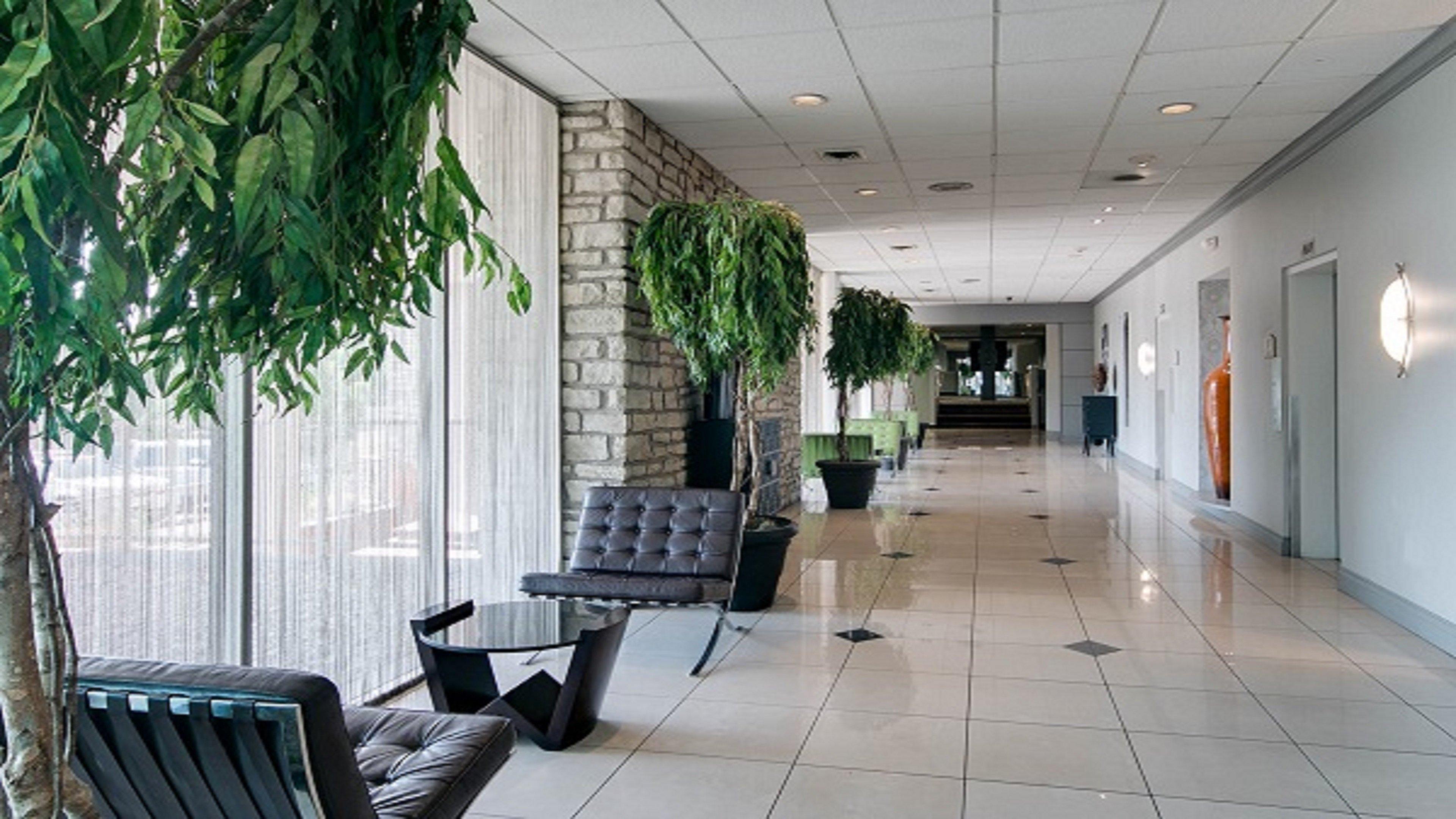 Holiday Inn At The Campus By Ihg Manhattan Bagian luar foto
