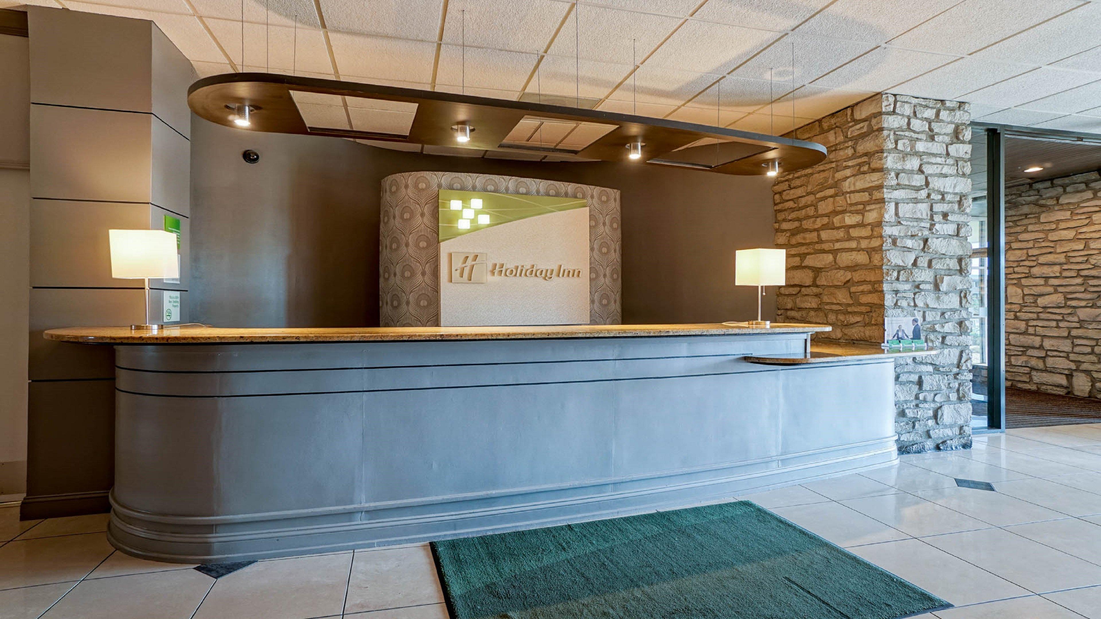 Holiday Inn At The Campus By Ihg Manhattan Bagian luar foto