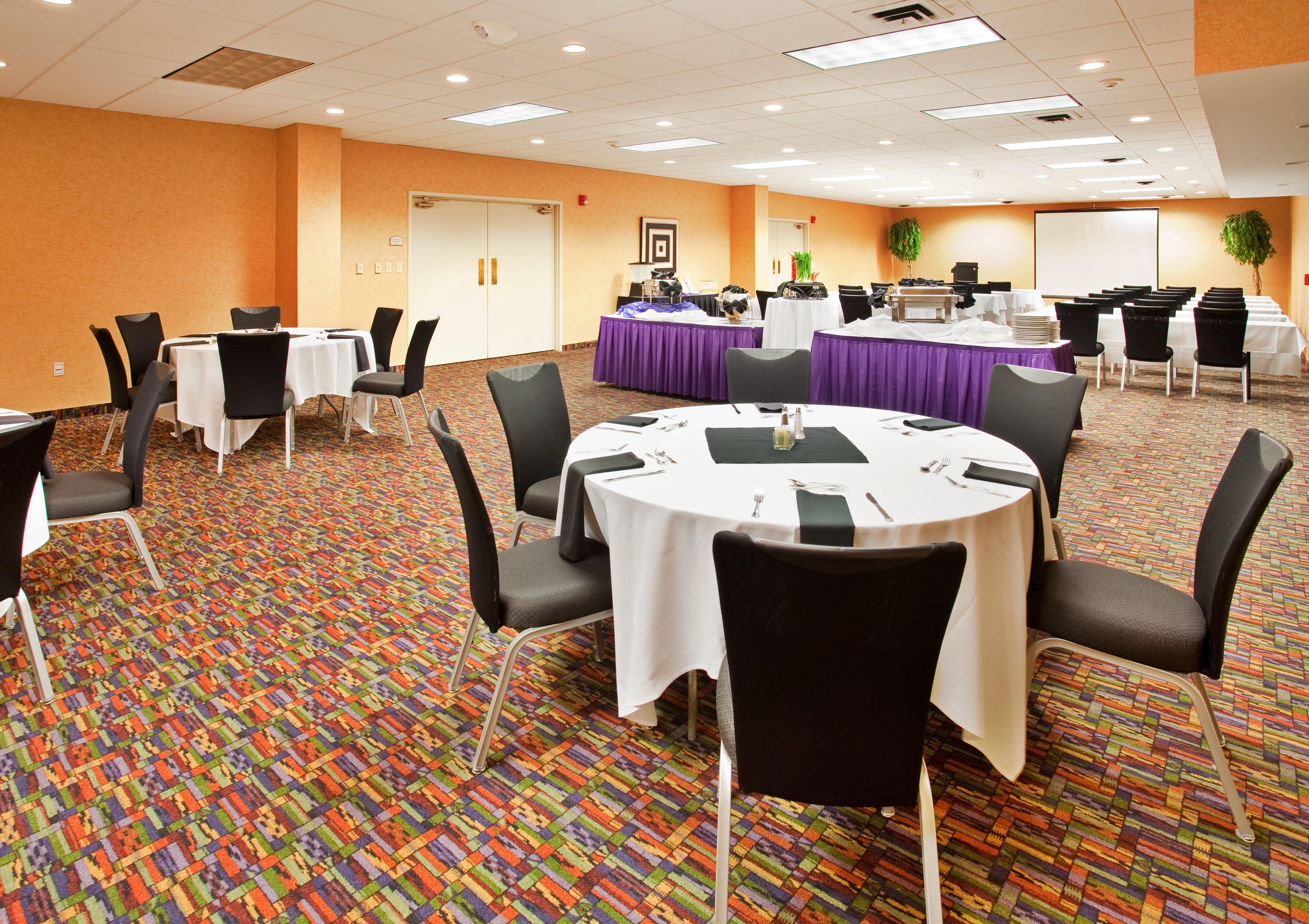 Holiday Inn At The Campus By Ihg Manhattan Bagian luar foto