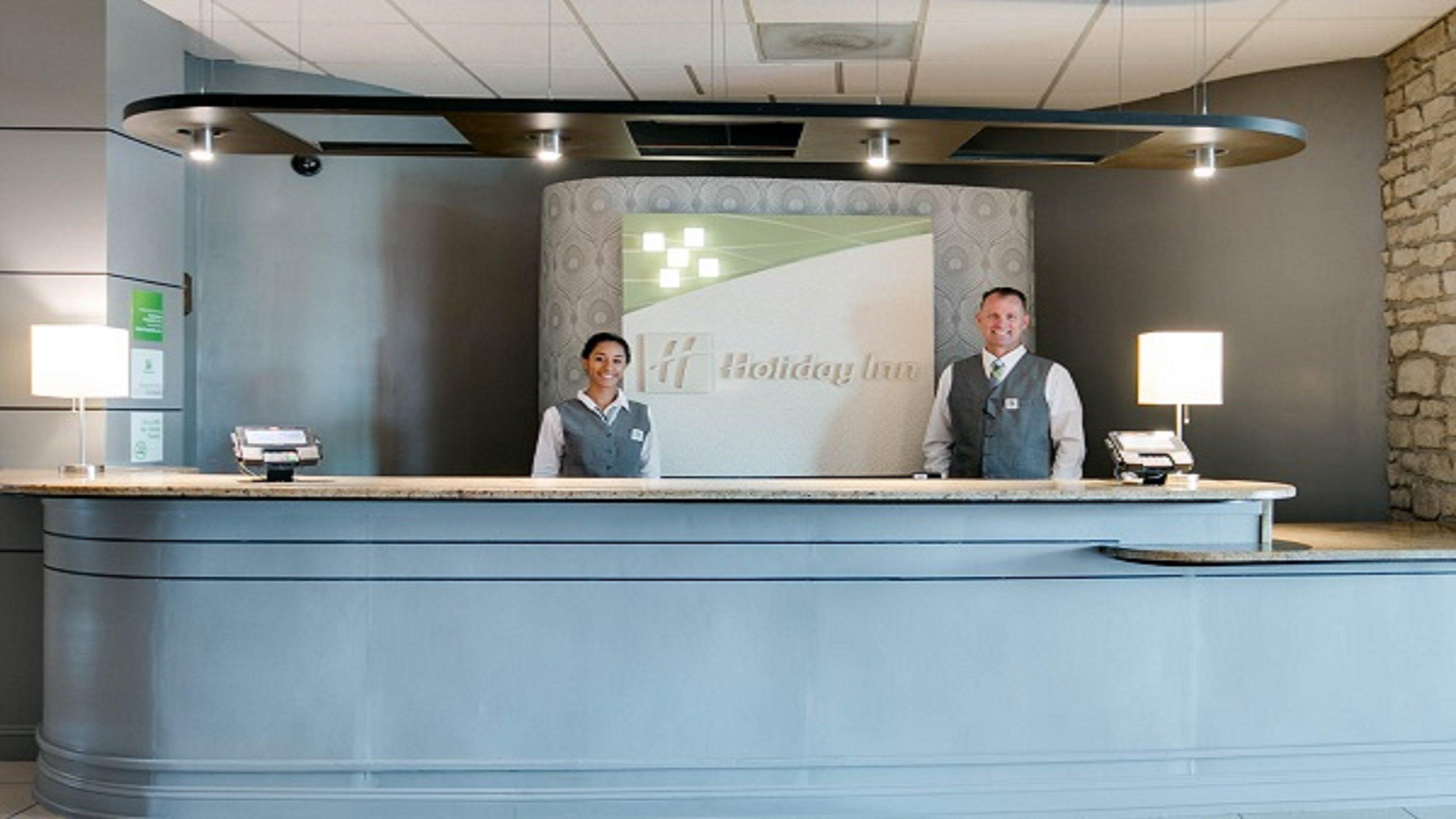 Holiday Inn At The Campus By Ihg Manhattan Bagian luar foto
